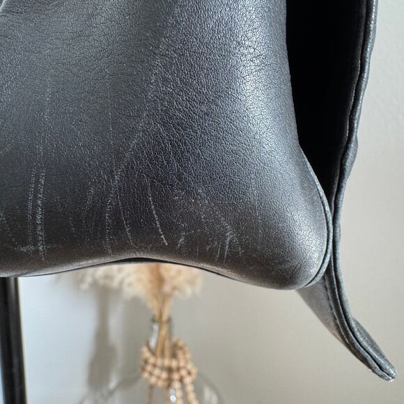 Calvin Klein Black Leather Messenger Work Shoulder Bag-Unisex - Picture 8 of 13